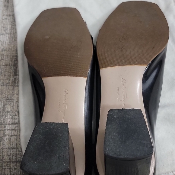 🔥Authentic Ferragamo Black Patent Womens Squared toe Shoes - Picture 4 of 16